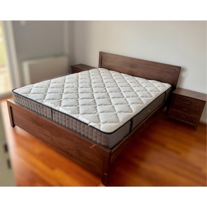Κρεβατοκάμαρα υπέρδιπλη για 150x200 στρώμα και 2 κομοδίνα από μασίφ ξύλο σε χρώμα της επιλογής σας και ανατομικό τελάρο